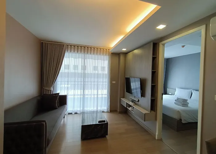 18 Bangkok